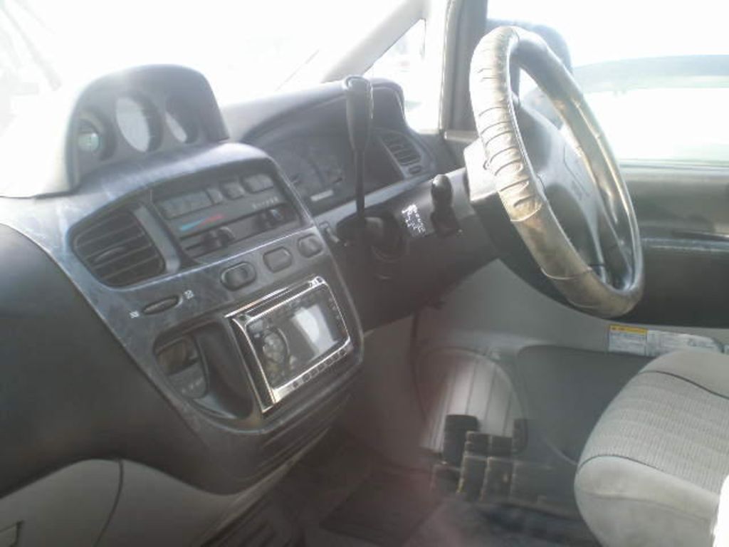 2001 Mitsubishi Delica