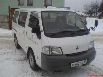2001 Mitsubishi Delica