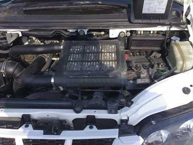 2001 Mitsubishi Delica