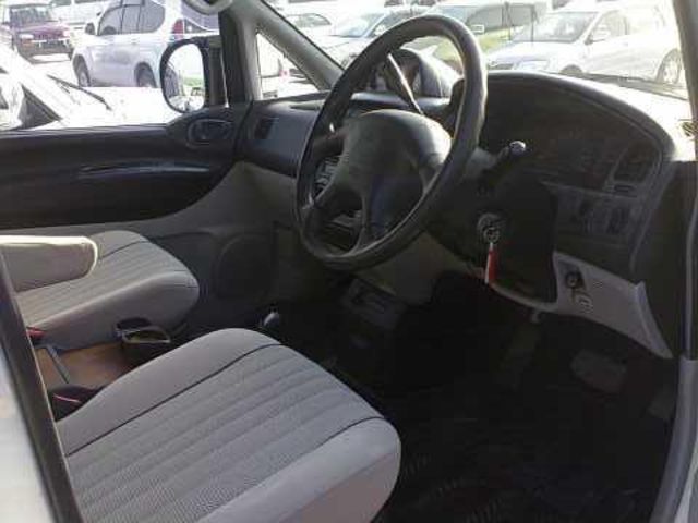 2001 Mitsubishi Delica