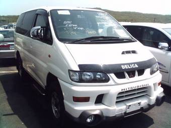 2001 Mitsubishi Delica Wallpapers
