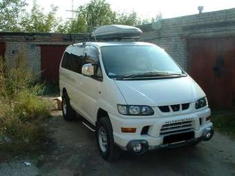 2001 Mitsubishi Delica Pics