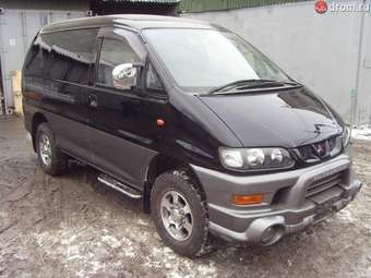 2001 Mitsubishi Delica Wallpapers