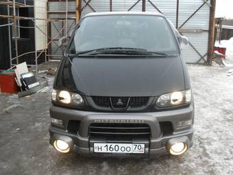 2001 Mitsubishi Delica Pics