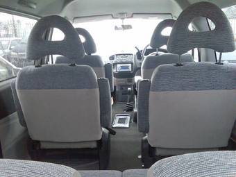 2001 Mitsubishi Delica For Sale