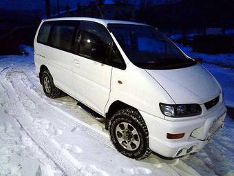 2001 Mitsubishi Delica