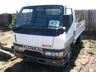 2001 Mitsubishi Delica Photos