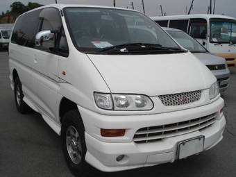 2001 Mitsubishi Delica Images