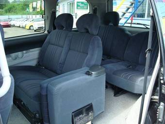 2001 Mitsubishi Delica Pictures