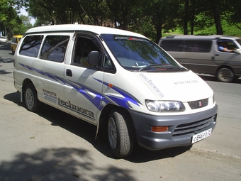 2002 Mitsubishi Delica