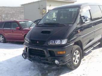 2002 Mitsubishi Delica