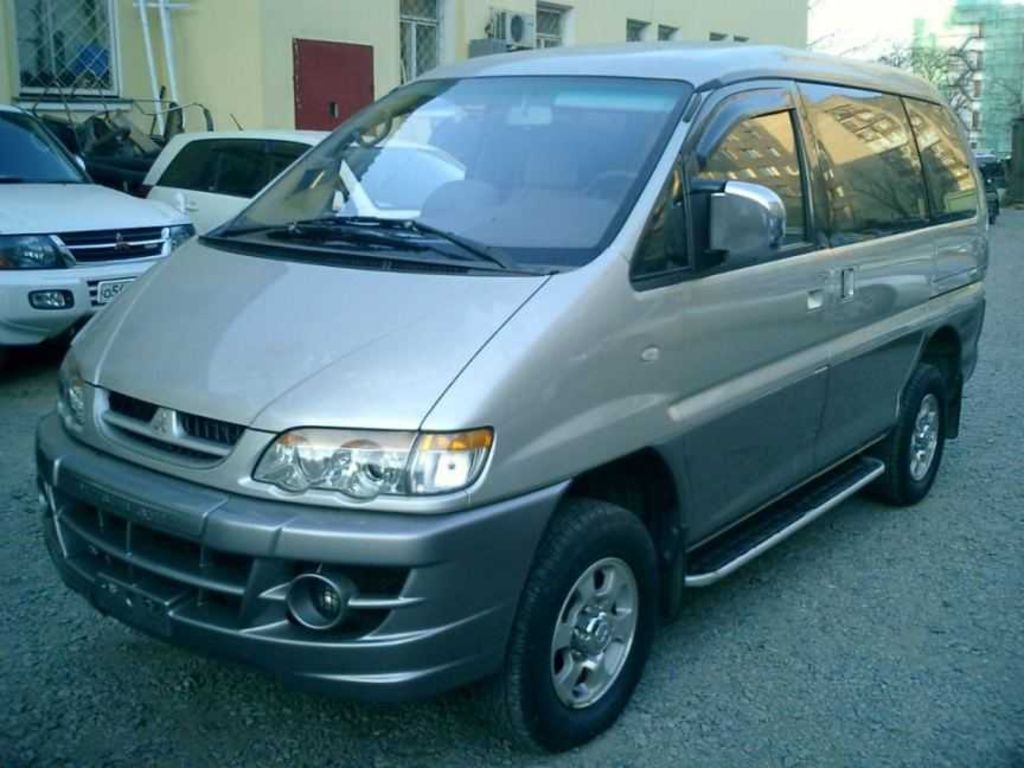 2002 Mitsubishi Delica