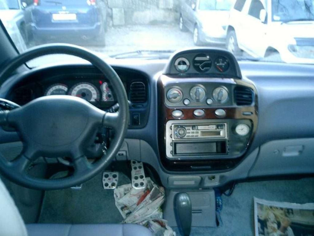 2002 Mitsubishi Delica