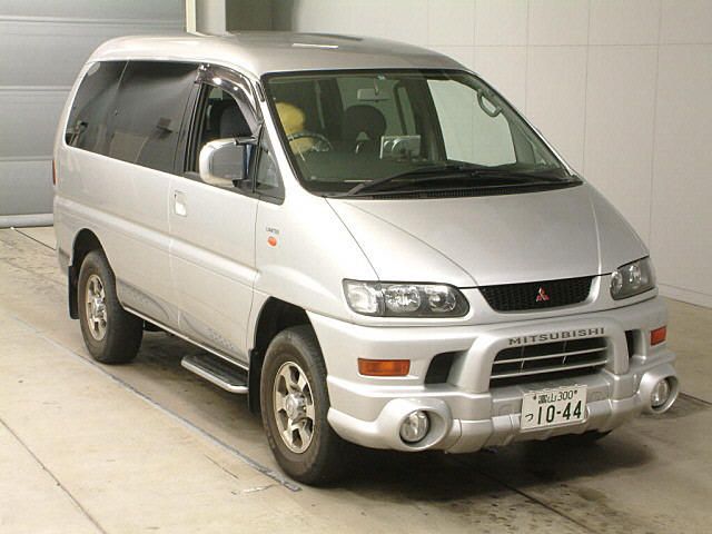 2002 Mitsubishi Delica