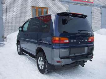 2002 Mitsubishi Delica