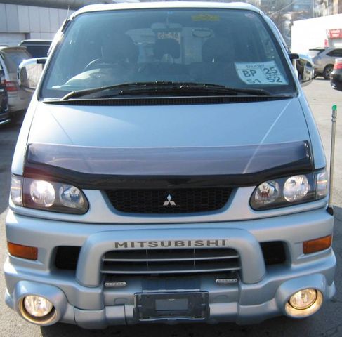 2002 Mitsubishi Delica