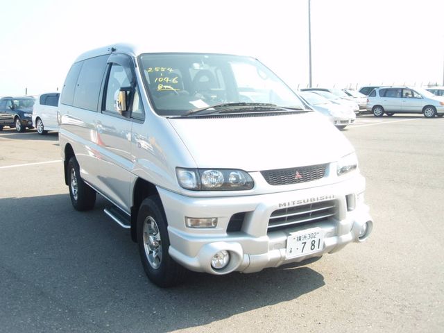 2002 Mitsubishi Delica
