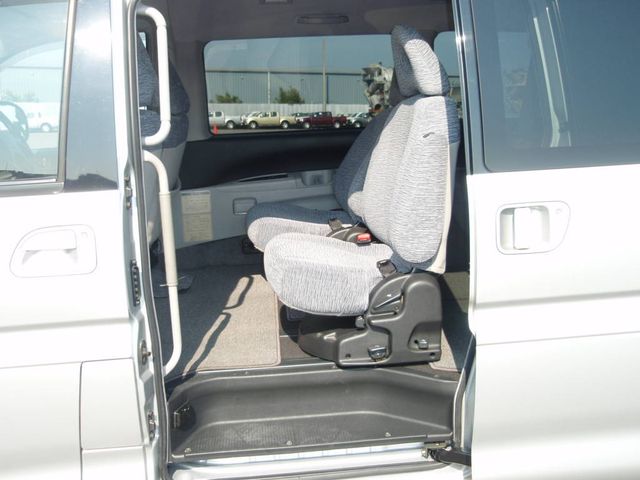2002 Mitsubishi Delica