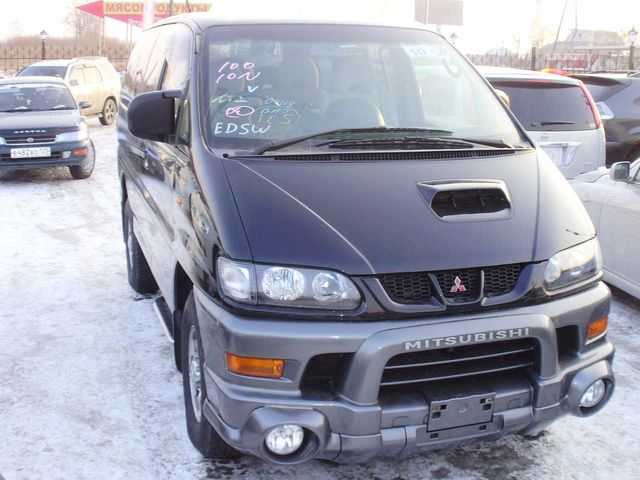 2002 Mitsubishi Delica