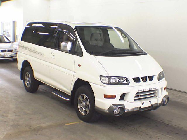 2002 Mitsubishi Delica