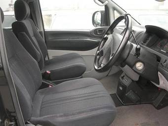 2002 Mitsubishi Delica Pics