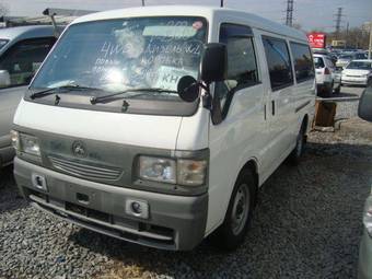 2002 Mitsubishi Delica Pictures