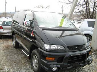 2002 Mitsubishi Delica For Sale