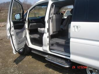 2002 Mitsubishi Delica Pics