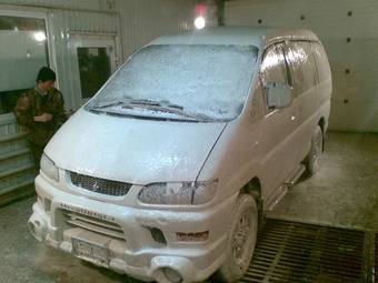 2002 Mitsubishi Delica For Sale