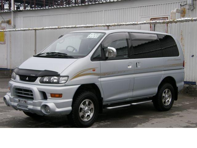 2002 Mitsubishi Delica