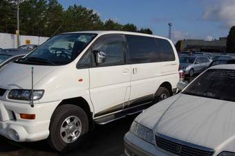 2002 Mitsubishi Delica For Sale