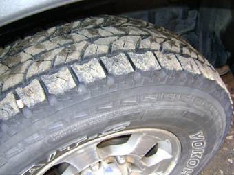 2003 Mitsubishi Delica Photos