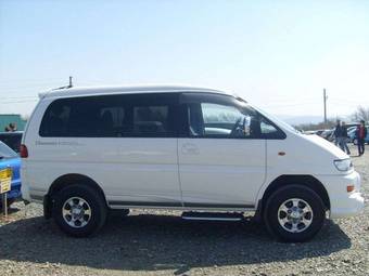 2003 Mitsubishi Delica Pics