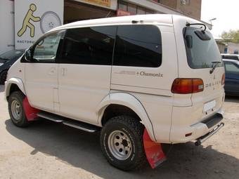 2003 Mitsubishi Delica For Sale