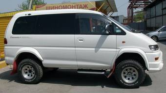 2003 Mitsubishi Delica For Sale