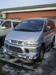 2005 Mitsubishi Delica Wallpapers