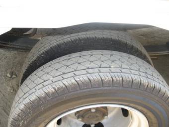 2005 Mitsubishi Delica Photos
