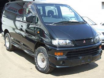 2005 Mitsubishi Delica For Sale