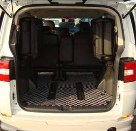 2007 Mitsubishi Delica Photos