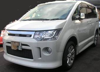 2007 Mitsubishi Delica Pictures