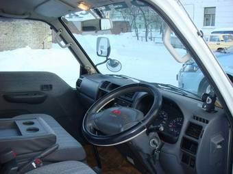 2000 Mitsubishi Delica Cargo Pictures