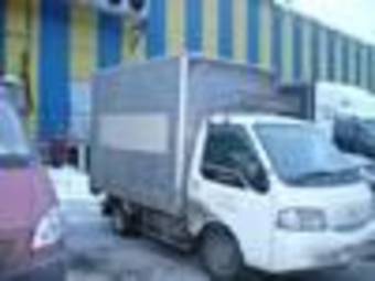 2005 Mitsubishi Delica Cargo Photos
