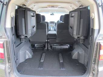 2010 Mitsubishi Delica D:5 For Sale