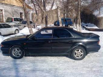1990 Mitsubishi Diamante Photos