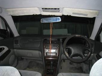 1995 Mitsubishi Diamante Images