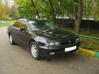 1995 Mitsubishi Diamante Photos
