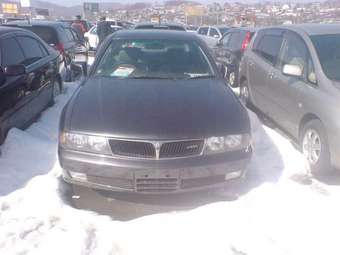 1996 Mitsubishi Diamante Photos