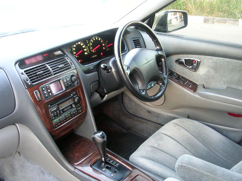 1997 Mitsubishi Diamante