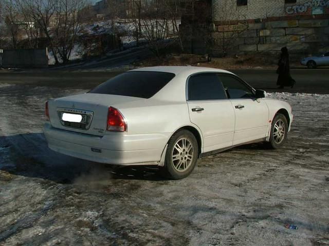 1999 Mitsubishi Diamante