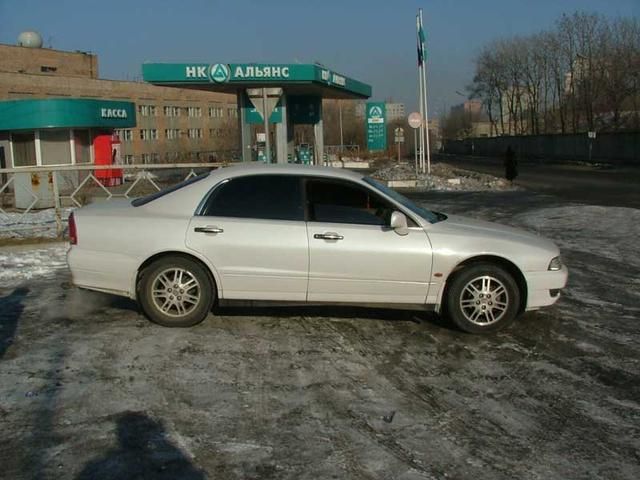 1999 Mitsubishi Diamante